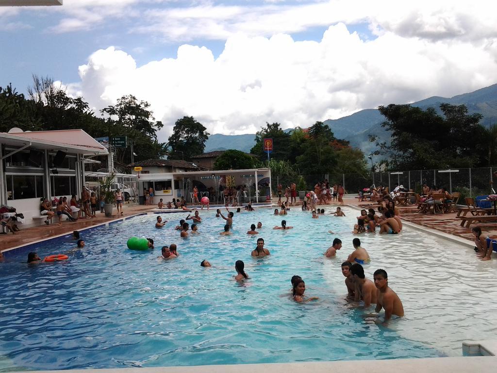 Sky Club Eco Hotel Belen de Umbria Buitenkant foto